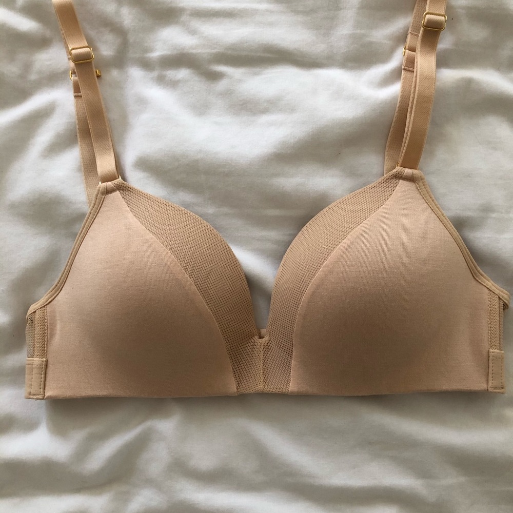 Set of Three Lively No-Wire Bras 32B - Picture 4 of 7